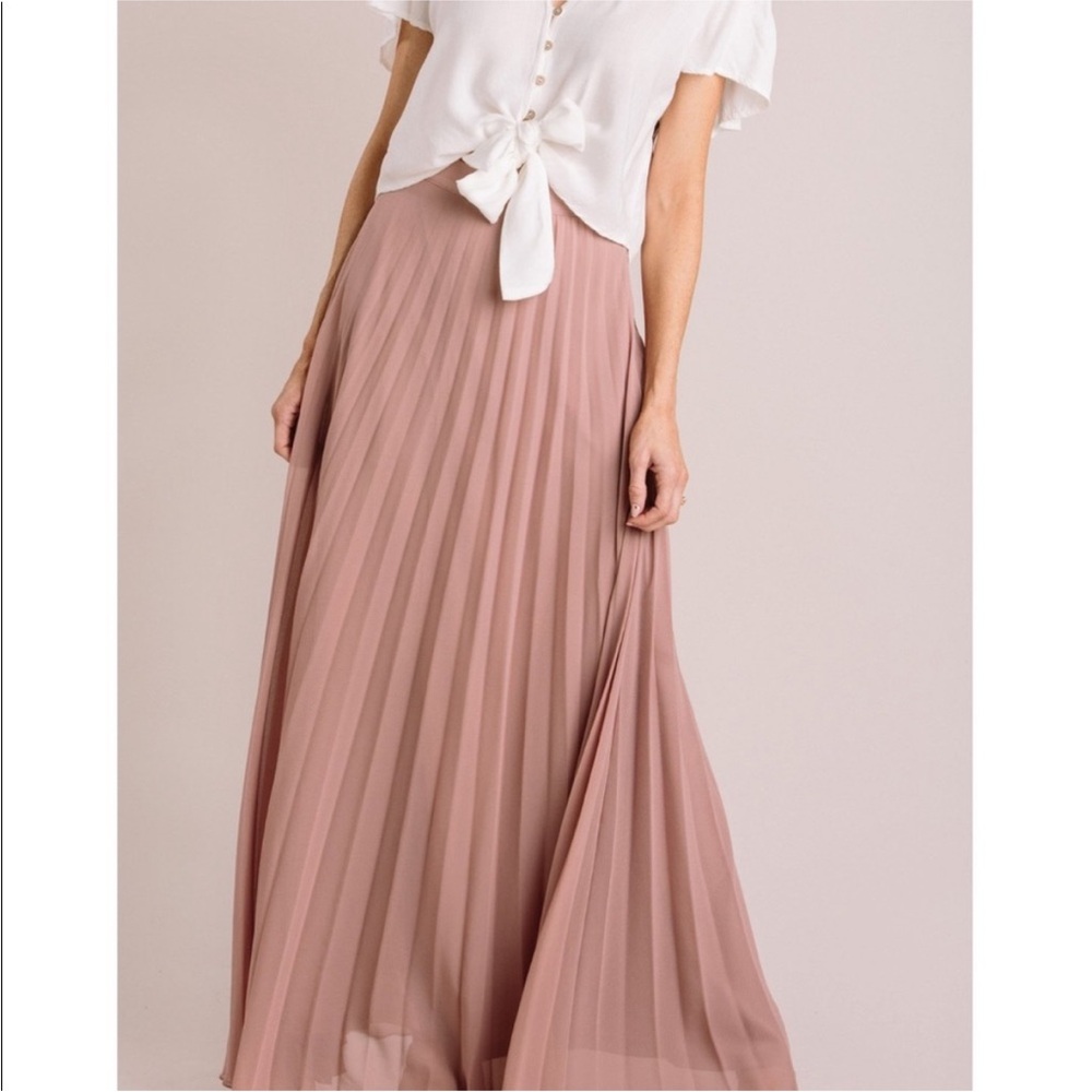 Aakaa Pink Pleated Maxi Skirt NWT
